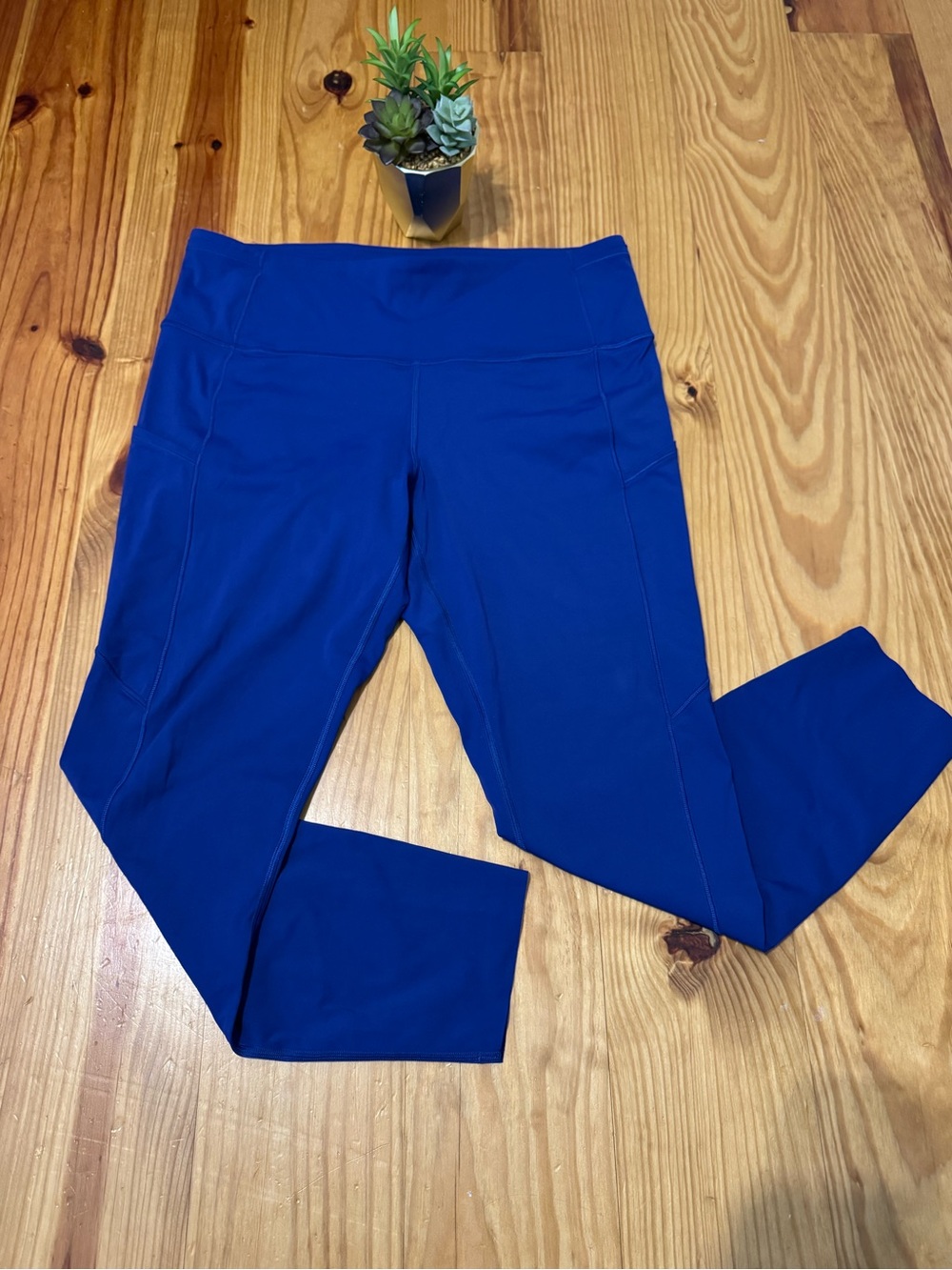 Lululemon Fast and Free High-Rise Crop II 23" Royal Blue Size 12 Raw Hem